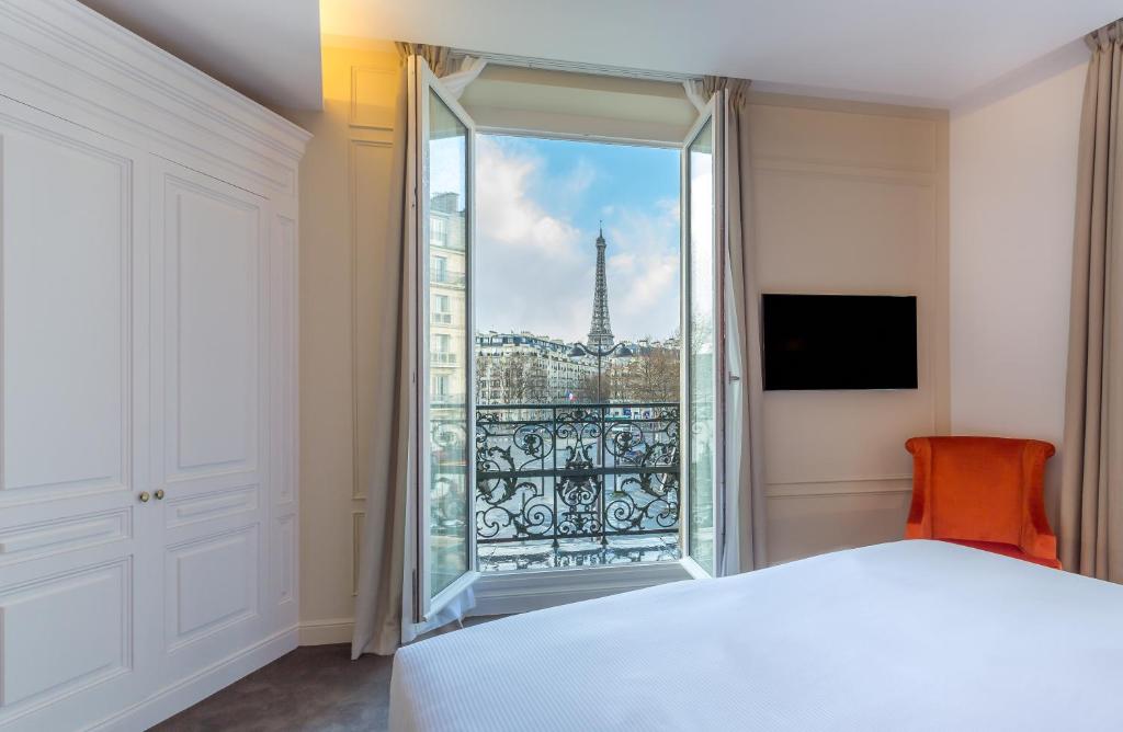 Hôtel La Comtesseのエッフェル塔ビュー客室イメージ