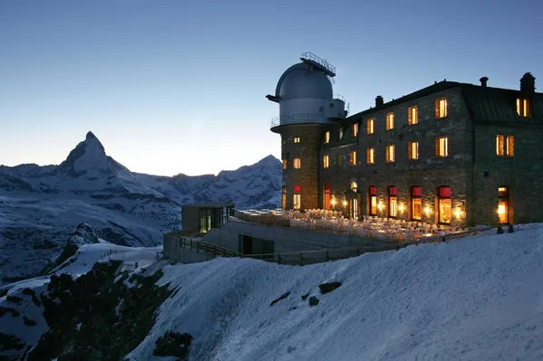 3100 Kulmhotel Gornergratの外観